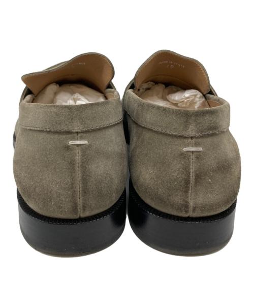 Maison Margiela（メゾンマルジェラ）Maison Margiela (メゾンマルジェラ) 足袋スエードローファー カーキ サイズ:40の古着・服飾アイテム