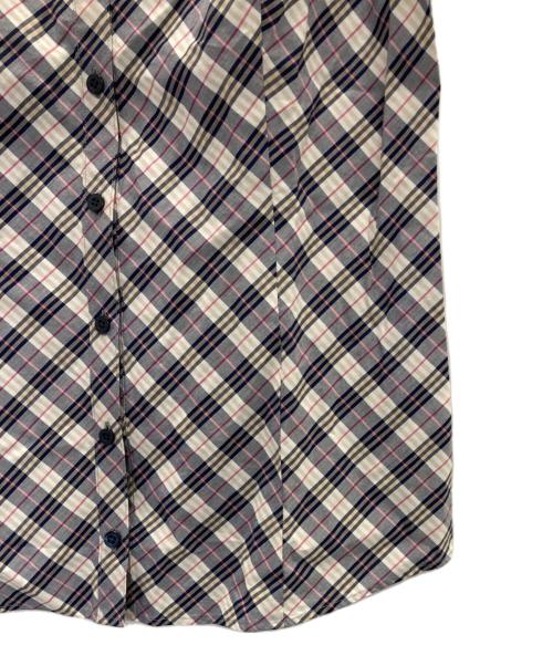 BURBERRY BLUE LABEL（バーバリー ブルー レーベル）BURBERRY BLUE LABEL (バーバリー ブルー レーベル) ロゴ刺繍ノバチェックシャツ グレー サイズ:Mの古着・服飾アイテム
