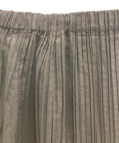 ISSEY MIYAKE（イッセイミヤケ）ISSEY MIYAKE (イッセイミヤケ) プリーツパンツ ブラック サイズ:Mの古着・服飾アイテム