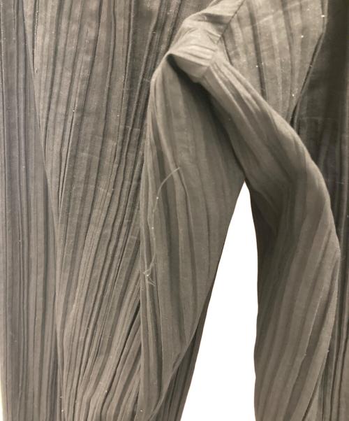 ISSEY MIYAKE（イッセイミヤケ）ISSEY MIYAKE (イッセイミヤケ) プリーツパンツ ブラック サイズ:Mの古着・服飾アイテム