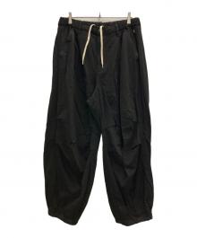 glamb（グラム）の古着「Knee Tuck Denim」｜ブラック