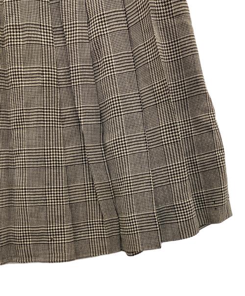 Yves Saint Laurent（イヴサンローラン）Yves Saint Laurent (イヴサンローラン) プリーツスカート グレー サイズ:SIZE Sの古着・服飾アイテム