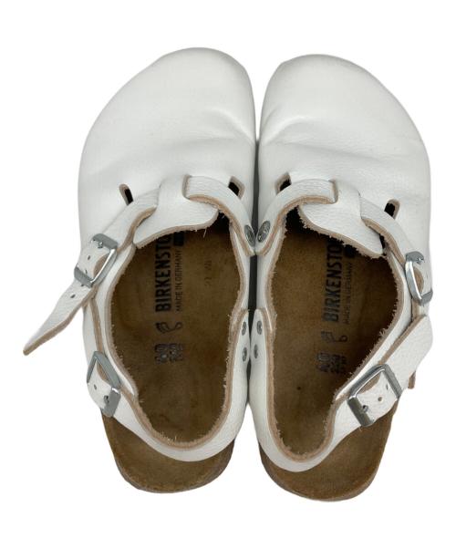 BIRKENSTOCK（ビルケンシュトック）BIRKENSTOCK (ビルケンシュトック) ボストン サンダル ホワイト サイズ:26㎝の古着・服飾アイテム