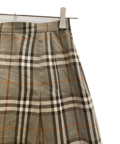 Burberry's（バーバリーズ）Burberry's (バーバリーズ) ノバチェックスカート カーキ サイズ:Sの古着・服飾アイテム
