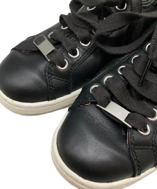 UGG（アグ）UGG (アグ) マイクロレザースニーカー ブラック サイズ:23㎝の古着・服飾アイテム