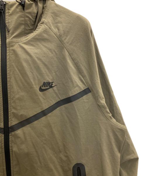 NIKE（ナイキ）NIKE (ナイキ) テック ウィンドランナー オリーブ サイズ:XXLの古着・服飾アイテム