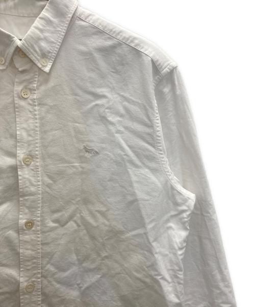 maison kitsune（メゾンキツネ）MAISON KITSUNE (メゾンキツネ) ボタンダウンシャツ ホワイト サイズ:38の古着・服飾アイテム