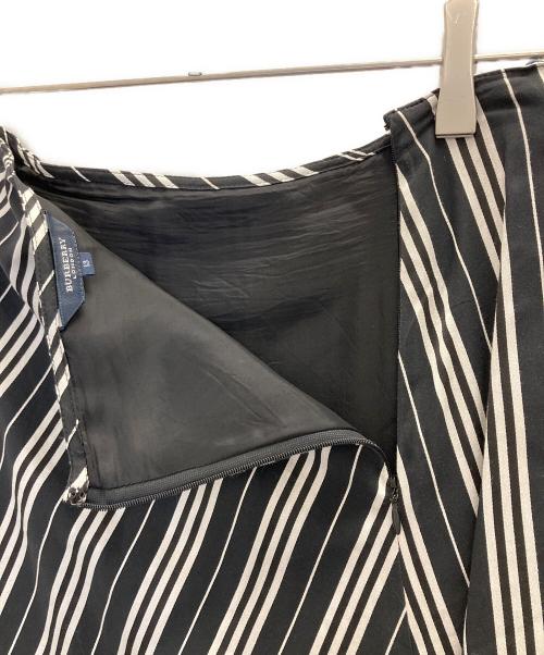 BURBERRY LONDON（バーバリーロンドン）BURBERRY LONDON (バーバリーロンドン) ロングスカート ブラック サイズ:13の古着・服飾アイテム