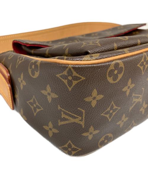 LOUIS VUITTON（ルイ ヴィトン）LOUIS VUITTON (ルイ ヴィトン) ショルダーバッグ ブラウンの古着・服飾アイテム