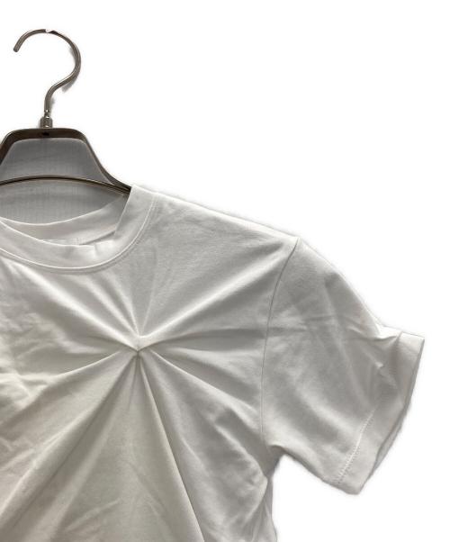 MANOF（マノフ）MANOF (マノフ) TUCK CUT TOPS ホワイト サイズ:FREE 未使用品の古着・服飾アイテム