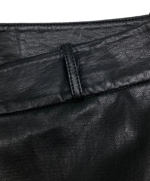ok.soon（オクスン）ok.soon (オクスン) new fake leather pants ブラック サイズ:2の古着・服飾アイテム