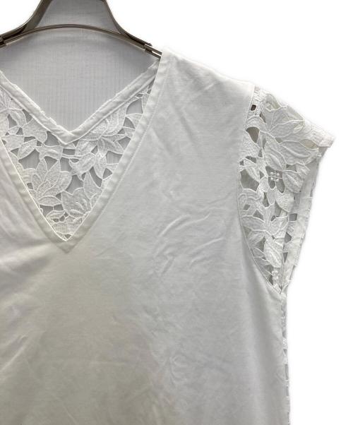 theory（セオリー）theory (セオリー) EMBROIDERED TEE/レース コンビ Vネック カットソー ホワイト サイズ:Sの古着・服飾アイテム
