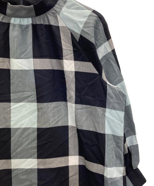 BLUE LABEL CRESTBRIDGE（ブルーレーベルクレストブリッジ）BLUE LABEL CRESTBRIDGE (ブルーレーベルクレストブリッジ) チェックブラウス ネイビー サイズ:38の古着・服飾アイテム