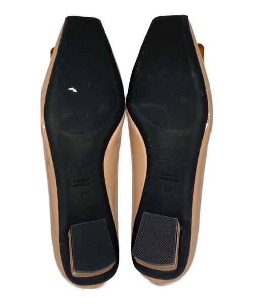 Roger Vivier（ロジェ ヴィヴィエ）Roger Vivier (ロジェ ヴィヴィエ) エナメルパンプス ピンクベージュ サイズ:37の古着・服飾アイテム