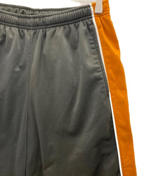 NIKE（ナイキ）NIKE (ナイキ) トラックパンツ グレー サイズ:Ｍの古着・服飾アイテム