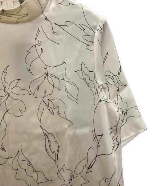 theory luxe（セオリーリュクス）theory luxe (セオリーリュクス) フラワープリントプルオーバーブラウス アイボリー サイズ:XSの古着・服飾アイテム
