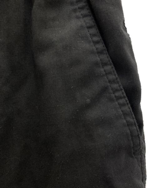 WHITE MOUNTAINEERING（ホワイトマウンテ二アニング）WHITE MOUNTAINEERING (ホワイトマウンテ二アニング) Repose Wear TAPERED PANTS ブラックの古着・服飾アイテム