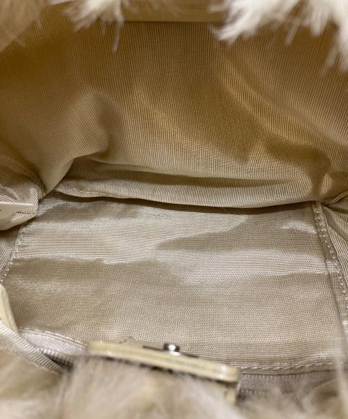 BURBERRY BLUE LABEL（バーバリー ブルー レーベル）BURBERRY BLUE LABEL (バーバリー ブルー レーベル) エコファーハンドバッグ アイボリーの古着・服飾アイテム