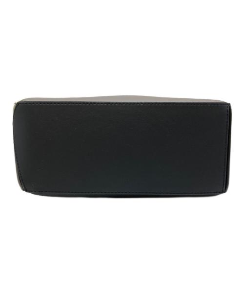 LOEWE（ロエベ）LOEWE (ロエベ) Josef Albers パズルバッグ スモール ブラック×ホワイトの古着・服飾アイテム