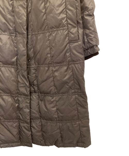 BURBERRY LONDON（バーバリーロンドン）BURBERRY LONDON (バーバリーロンドン) 裏ノバチェックファー付ダウンコート グレー サイズ:44の古着・服飾アイテム
