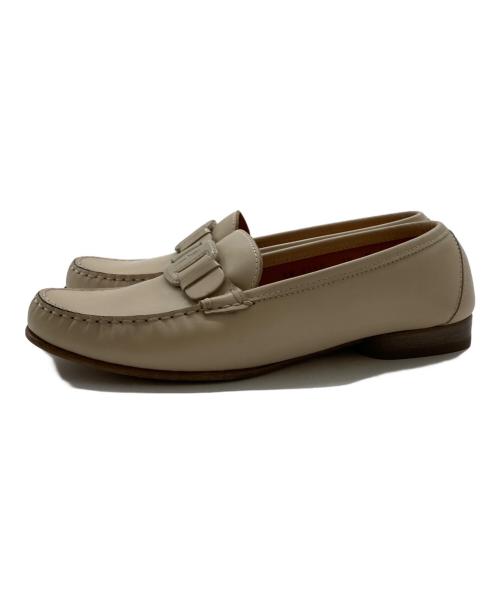 Salvatore Ferragamo（サルヴァトーレ フェラガモ）Salvatore Ferragamo (サルヴァトーレ フェラガモ) ローファー ベージュ サイズ:71/2の古着・服飾アイテム