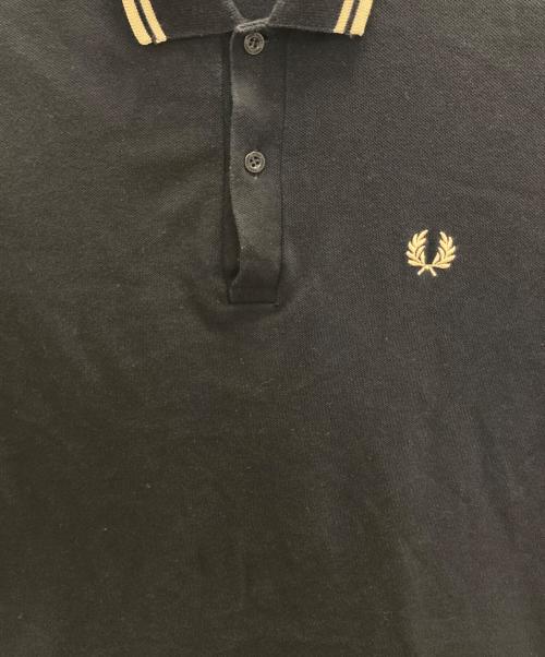 FRED PERRY（フレッドペリー）FRED PERRY (フレッドペリー) ポロシャツ ブラック サイズ:38の古着・服飾アイテム