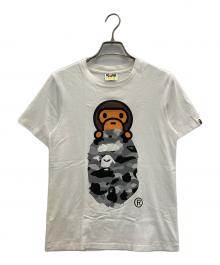 A BATHING APE（アベイシングエイプ）の古着「プリントTシャツ」｜ホワイト