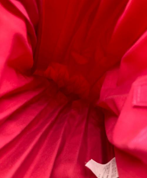 me ISSEY MIYAKE（ミーイッセイ ミヤケ）me ISSEY MIYAKE (ミーイッセイ ミヤケ) プリーツトートバック ピンクの古着・服飾アイテム