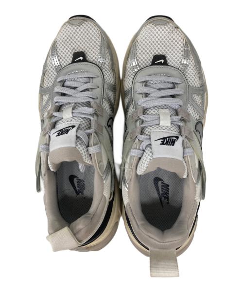 NIKE（ナイキ）NIKE (ナイキ) W V2K RUN シルバー サイズ:23.5㎝の古着・服飾アイテム