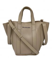 BALENCIAGA（バレンシアガ）の古着「エブリデイ2.0ノースサウスショルダートートバッグ」｜ベージュ