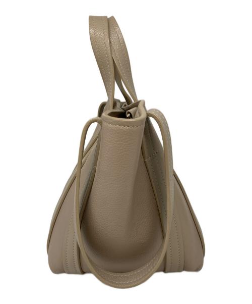 BALENCIAGA（バレンシアガ）BALENCIAGA (バレンシアガ) エブリデイ2.0ノースサウスショルダートートバッグ ベージュの古着・服飾アイテム