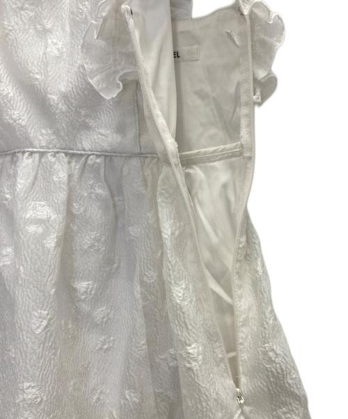 Snidel（スナイデル）Snidel (スナイデル) 肩リボンJQキャミワンピース ホワイトの古着・服飾アイテム