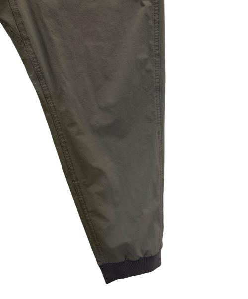 GRAMICCI（グラミチ）GRAMICCI (グラミチ) ROSSO (ロッソ) 別注 4WAYストレッチリブジョガーパンツ グレー サイズ:Lの古着・服飾アイテム