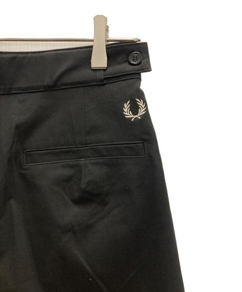 FRED PERRY（フレッドペリー）FRED PERRY (フレッドペリー) タックパンツ ブラック サイズ:UK8の古着・服飾アイテム