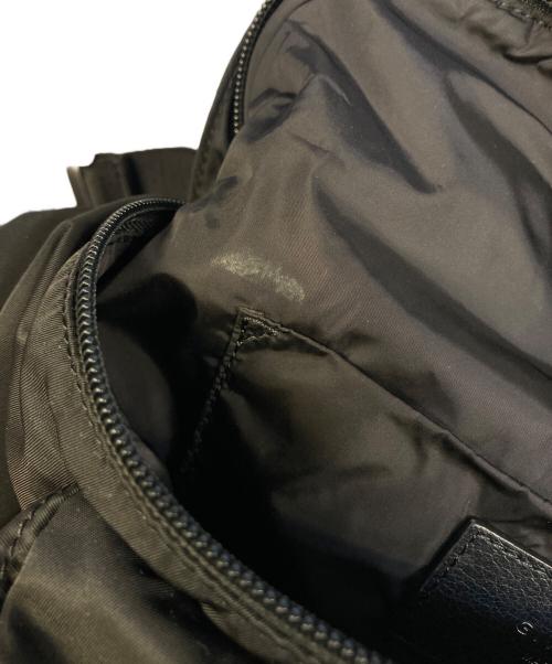GIVENCHY（ジバンシィ）GIVENCHY (ジバンシィ) ESSENTIAL U BUMBAG ブラックの古着・服飾アイテム