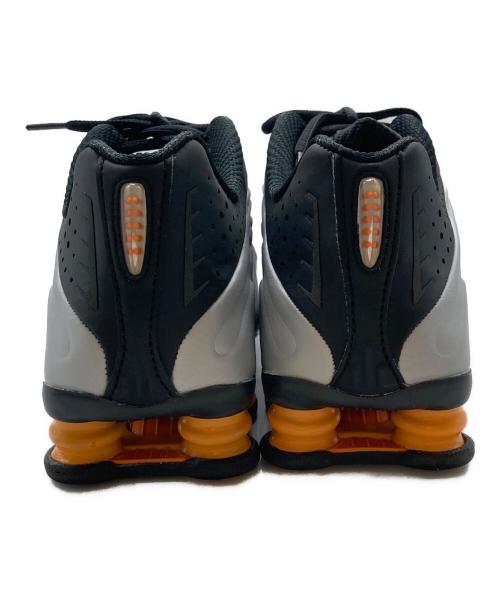 NIKE（ナイキ）NIKE (ナイキ) Black/Bright Mandarin グレー サイズ:SIZE 24.5cmの古着・服飾アイテム