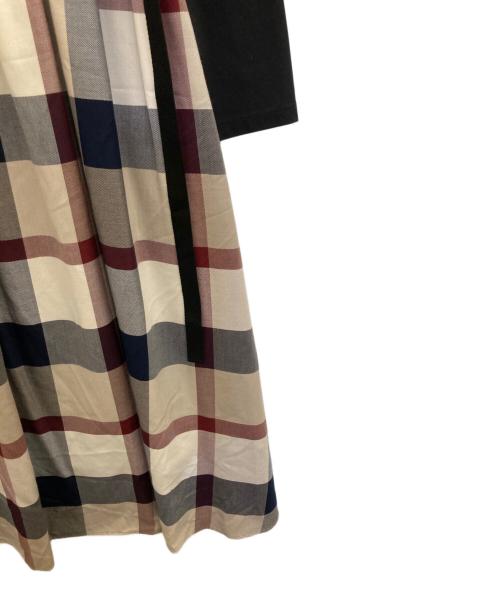 BLUE LABEL CRESTBRIDGE（ブルーレーベルクレストブリッジ）BLUE LABEL CRESTBRIDGE (ブルーレーベルクレストブリッジ) 切替ワンピース ブラック サイズ:38の古着・服飾アイテム