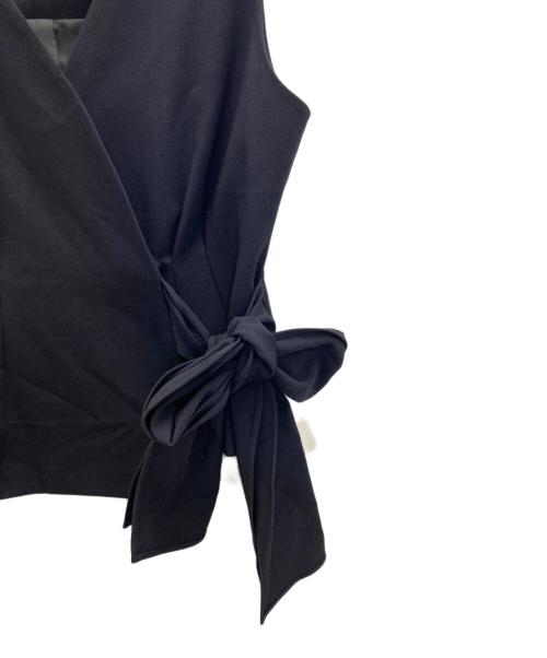 Snidel（スナイデル）Snidel (スナイデル) ペプラムベストトップス ネイビー サイズ:FREE 未使用品の古着・服飾アイテム