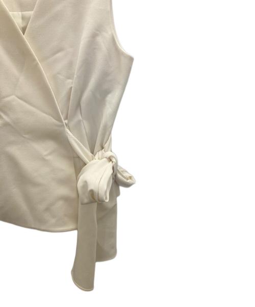Snidel（スナイデル）Snidel (スナイデル) ペプラムベストトップス ホワイト サイズ:FREE 未使用品の古着・服飾アイテム