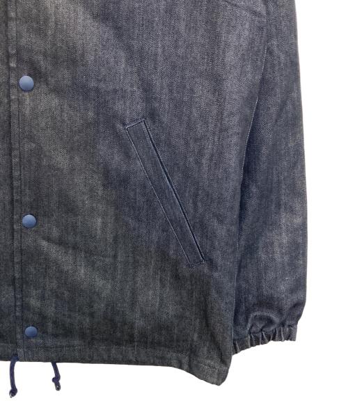 F.C.R.B.（エフシーレアルブリストル）F.C.R.B. (エフシーレアルブリストル) WIDE ARCH LOGO COACHES JACKET インディゴ サイズ:Sの古着・服飾アイテム