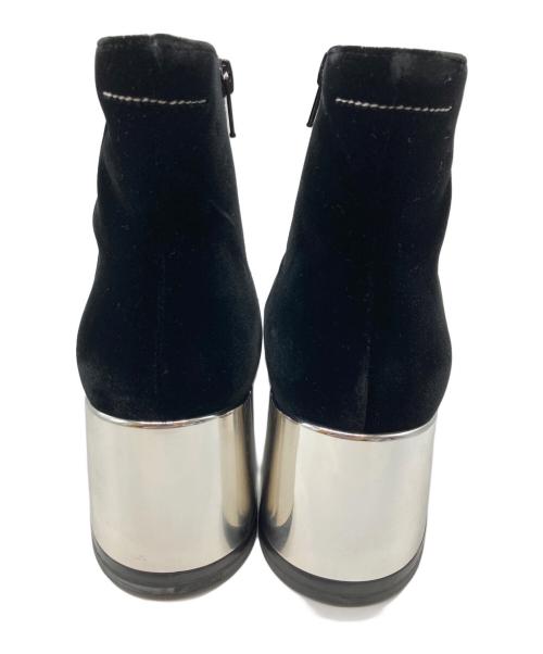 MM6 Maison Margiela（エムエムシックスメゾンマルジェラ）MM6 Maison Margiela (エムエムシックスメゾンマルジェラ) メタリックヒールベロアブーツ ブラック サイズ:36の古着・服飾アイテム