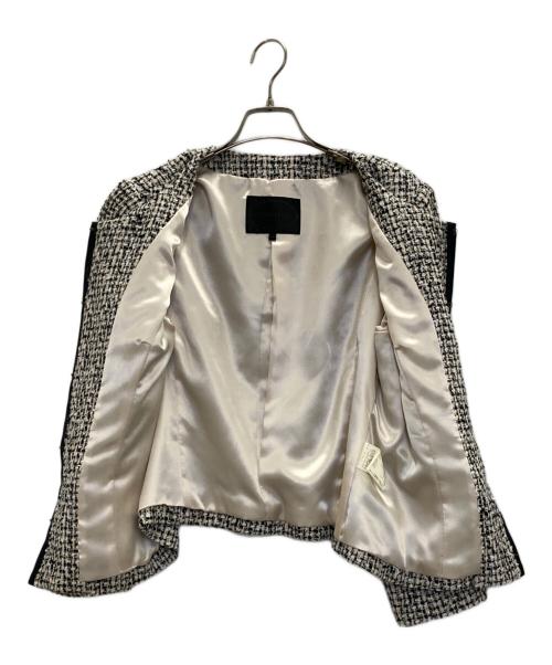 UNTITLED（アンタイトル）UNTITLED (アンタイトル) ノーカラーツイードジャケット ホワイト×ブラック サイズ:44の古着・服飾アイテム