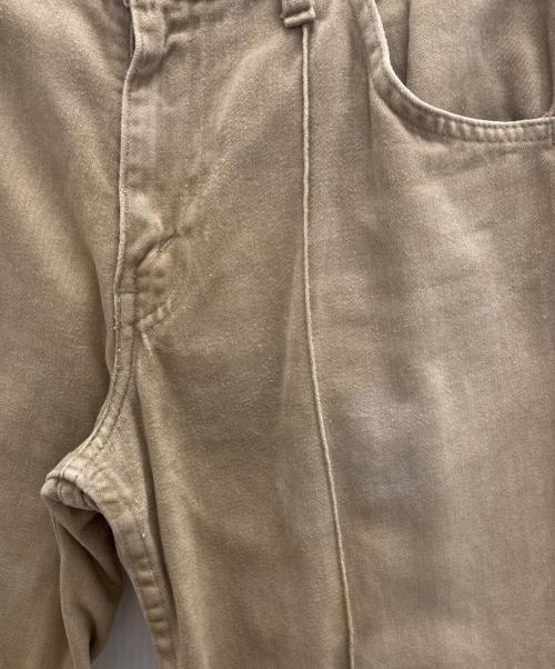 LEVI'S（リーバイス）LEVI'S (リーバイス) センタープレスフレアパンツ ベージュ サイズ:未記載の古着・服飾アイテム