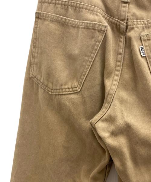 LEVI'S（リーバイス）LEVI'S (リーバイス) センタープレスフレアパンツ ベージュ サイズ:未記載の古着・服飾アイテム