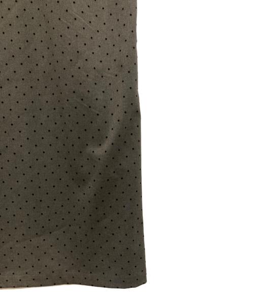apart by（アパートバイ）apart by (アパートバイ) フロッキードットキャミソールワンピース グレー サイズ:SIZE　Freeの古着・服飾アイテム