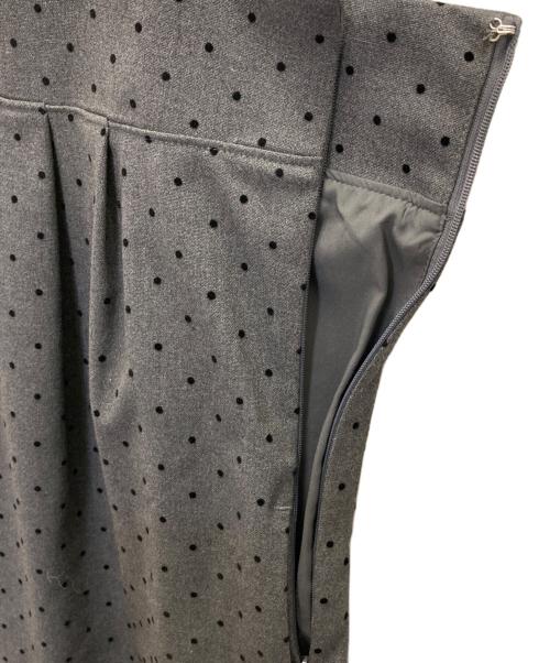 apart by（アパートバイ）apart by (アパートバイ) フロッキードットキャミソールワンピース グレー サイズ:SIZE　Freeの古着・服飾アイテム