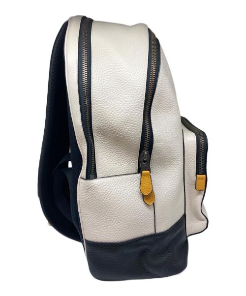 COACH（コーチ）COACH (コーチ) バックパック ホワイトの古着・服飾アイテム
