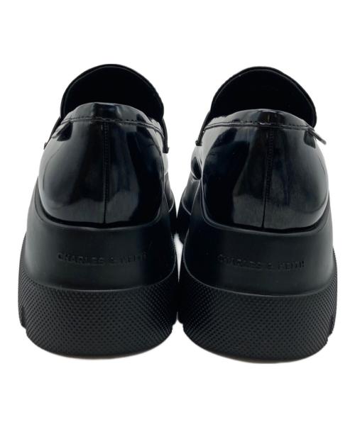 CHARLES & KEITH（チャールズアンドキース）CHARLES & KEITH (チャールズアンドキース) 厚底ローファー ブラック サイズ:25㎝の古着・服飾アイテム