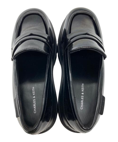 CHARLES & KEITH（チャールズアンドキース）CHARLES & KEITH (チャールズアンドキース) 厚底ローファー ブラック サイズ:25㎝の古着・服飾アイテム