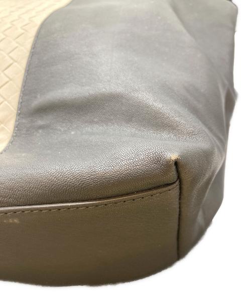 BOTTEGA VENETA（ボッテガベネタ）BOTTEGA VENETA (ボッテガベネタ) 2WAY イントレチャートトートバッグ グレー×ホワイトの古着・服飾アイテム